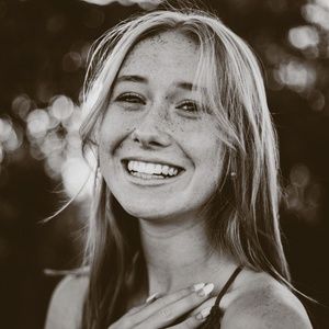 Meet your Posher, Olivia